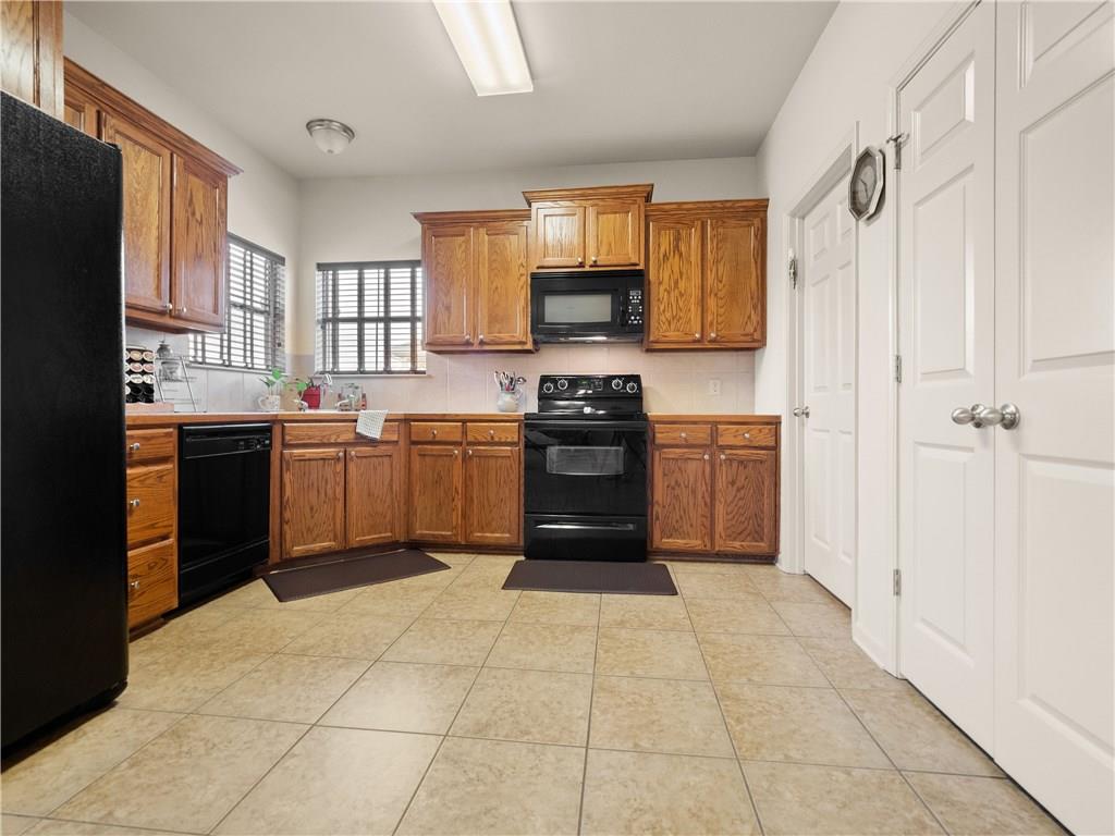 301 Cross Ridge Pineville, LA 71360 - Photo 3 of 10 Gallery Image 3