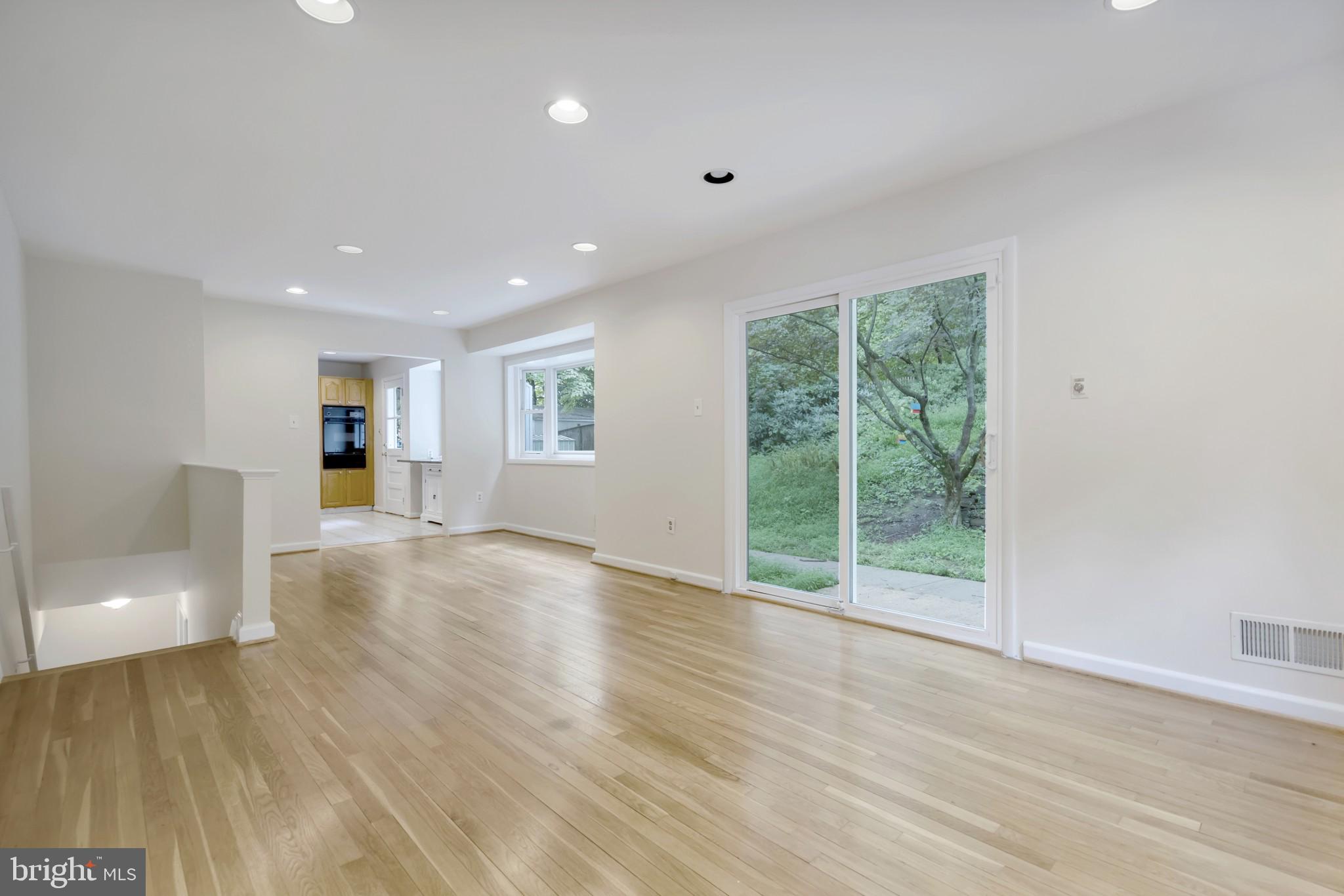 3904 Byrd Road Kensington, MD 20895 - Photo 12 of 30 Upper level living room with dining room