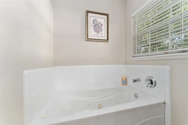 $419,000 | 6931 Southwest 84 Drive, Gainesville, FL 32608