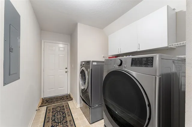 $419,000 | 6931 Southwest 84 Drive, Gainesville, FL 32608