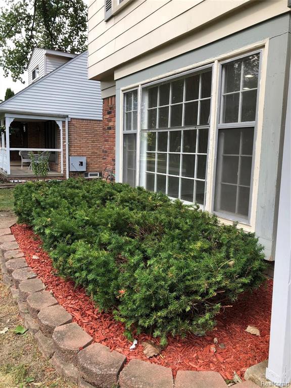 29910 Rambling Road Southfield, MI 48076 - Photo 44 of 56