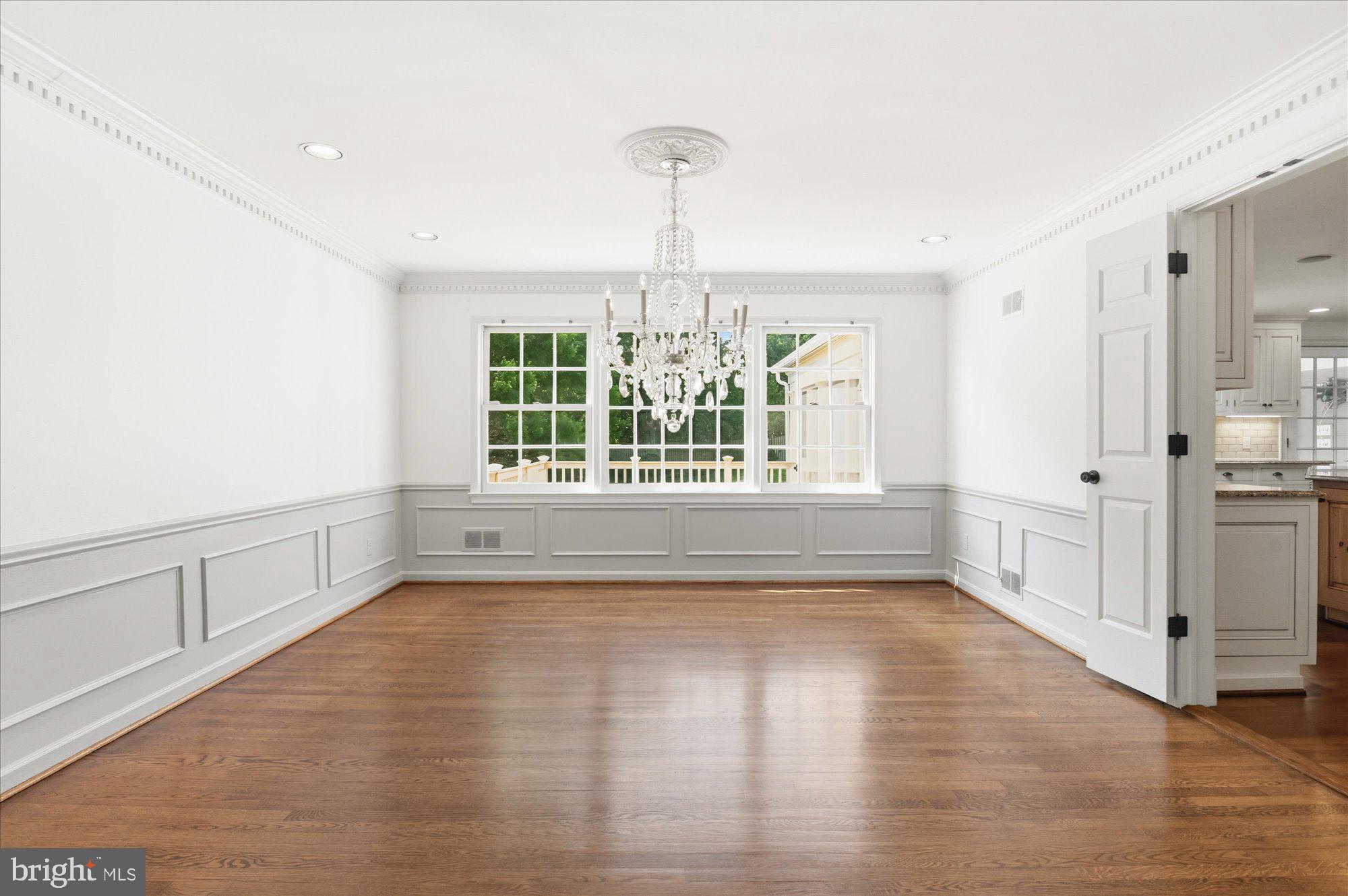 10019 Kendale Road Potomac, MD 20854 - Photo 17 of 64 Formal dining room with triple window.