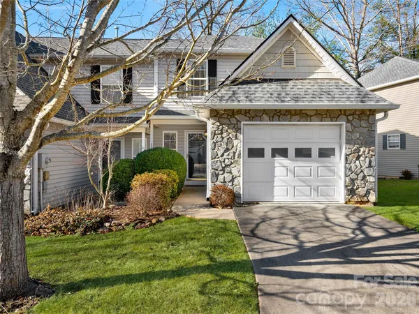 $279,900 | 15 Willowick Drive, Asheville, NC 28803