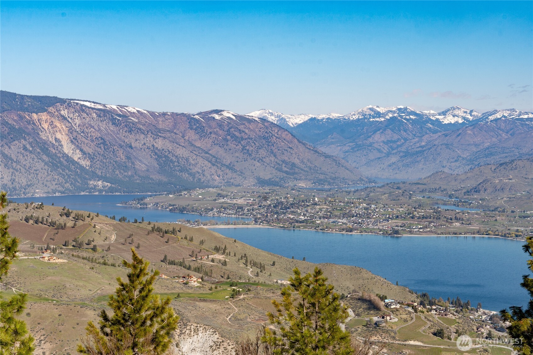 282 Hawks Ridge Road Chelan, WA 98816 - Photo 8 of 17