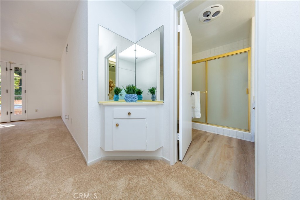 10730 Baton Rouge Avenue Porter Ranch, CA 91326 - Photo 13 of 28 Gallery Image 13
