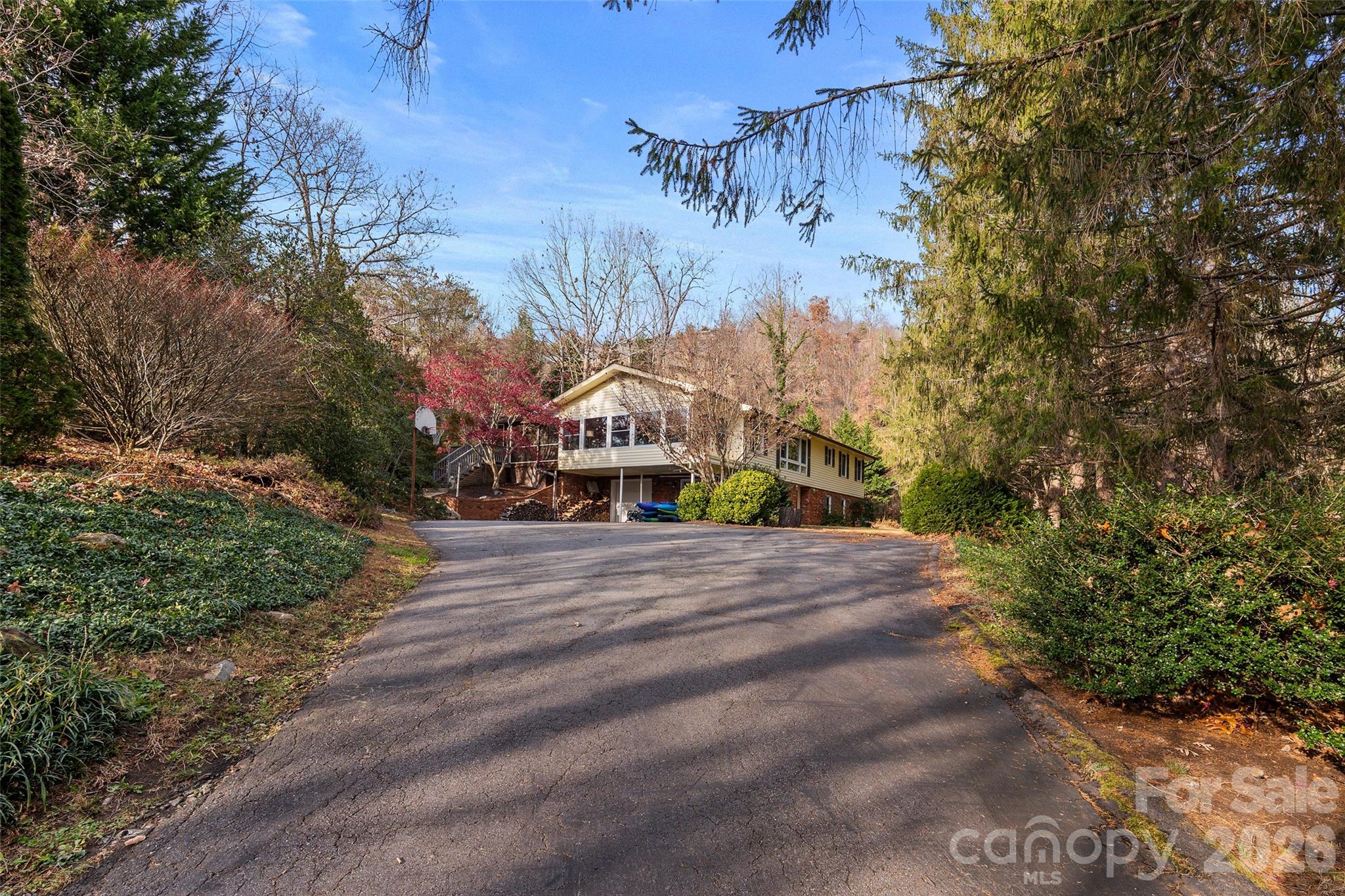 28 Graystone Road Asheville, NC 28804 - Photo 27 of 36