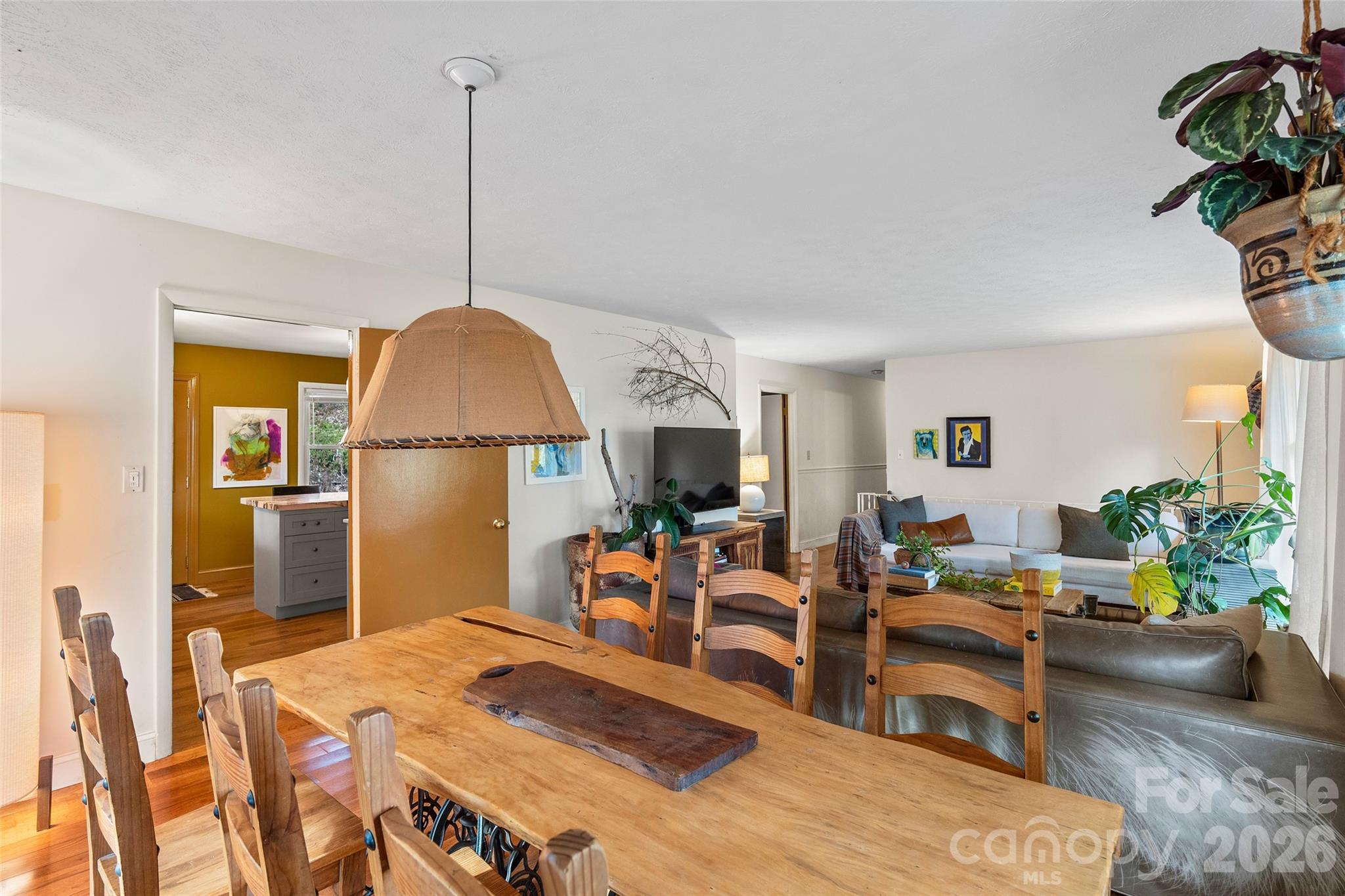 28 Graystone Road Asheville, NC 28804 - Photo 4 of 36