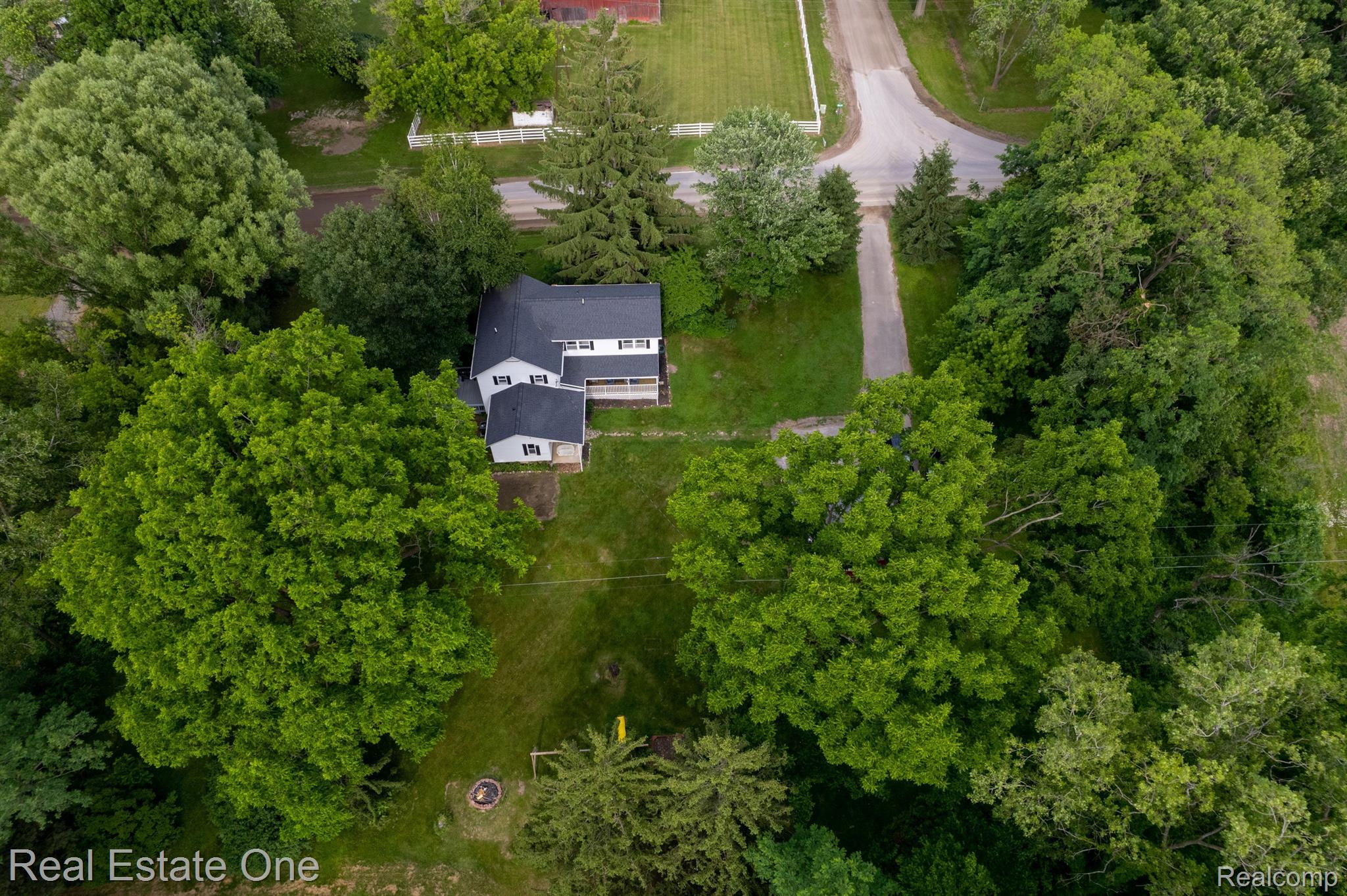 6017 Byron Road Howell, MI 48855 - Photo 14 of 94 Gallery Image 14