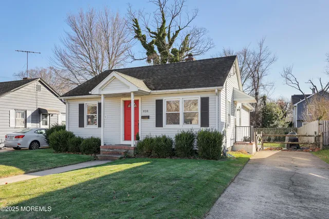 $675,000 | 928 Park Place, Red Bank, NJ 07701