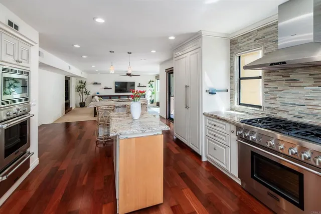 $2,175,000 | 6541 Vispera Place, Carlsbad, CA 92009