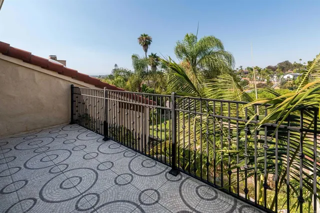 $2,175,000 | 6541 Vispera Place, Carlsbad, CA 92009