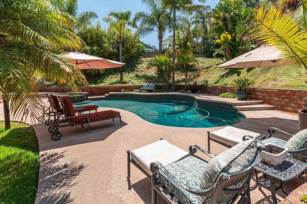 6541 Vispera Place Carlsbad, CA 92009 - Photo 41 of 54