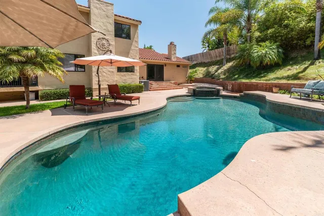 $2,175,000 | 6541 Vispera Place, Carlsbad, CA 92009