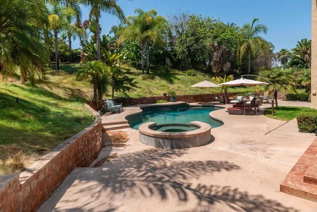$2,175,000 | 6541 Vispera Place, Carlsbad, CA 92009