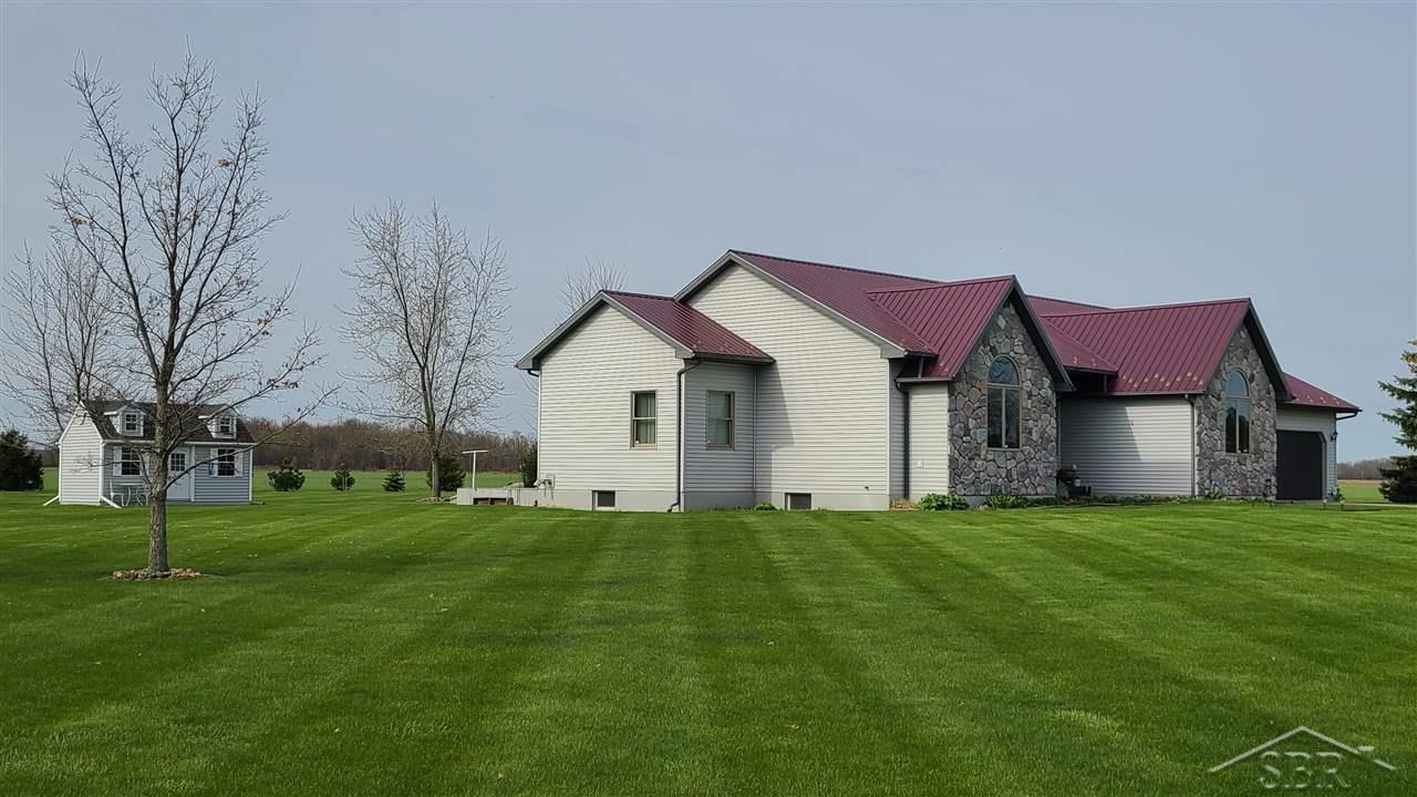 8089 Ferden Road Chesaning, MI 48616 - Photo 3 of 33 50073444-2.JPG
