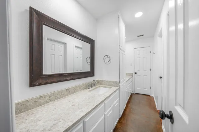 $887,000 | 2500 South Co Road 1110, Midland, TX 79706