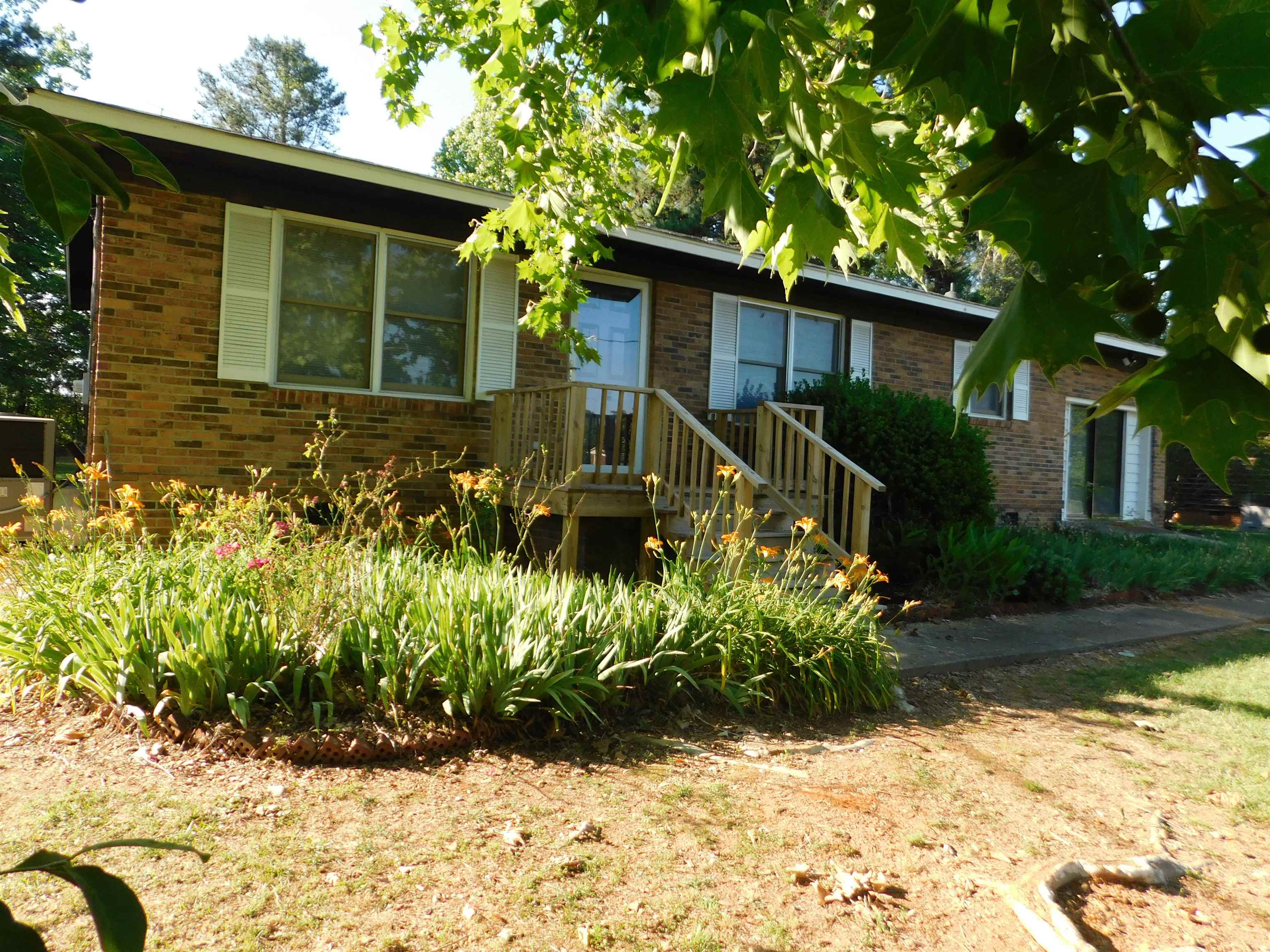 527 North Gate Road Gaffney, SC 29341 - Photo 10 of 44