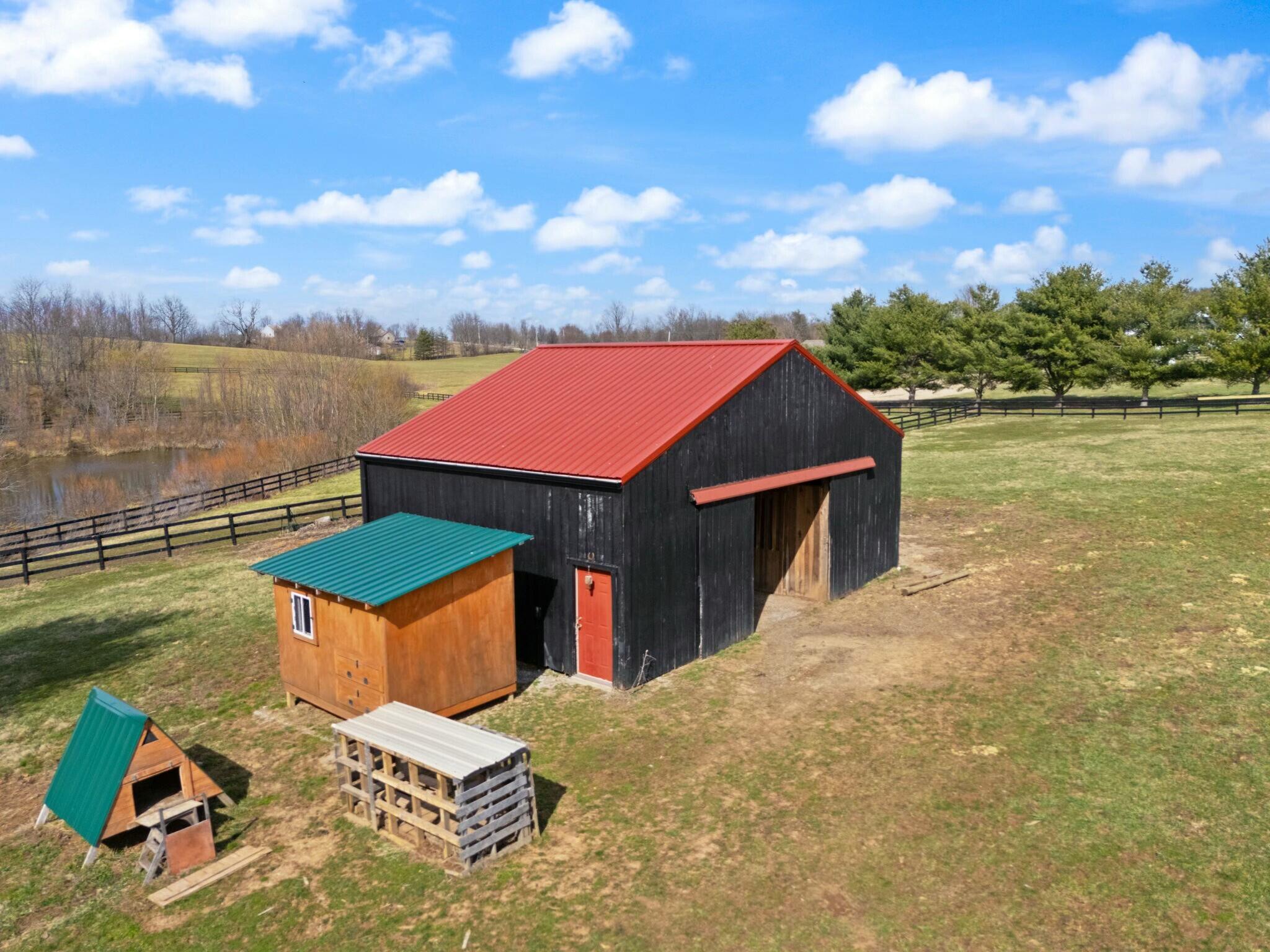 3714 Wades Mill Road Winchester, KY 40391 - Photo 66 of 79 Barn