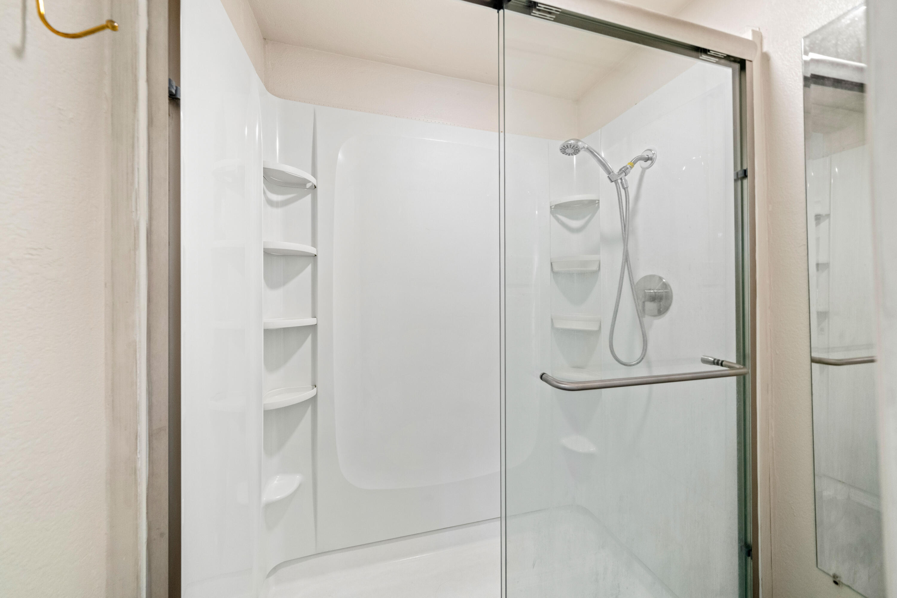 3250 Winding Way Redding, CA 96003 - Photo 12 of 29 Shower in Family Room