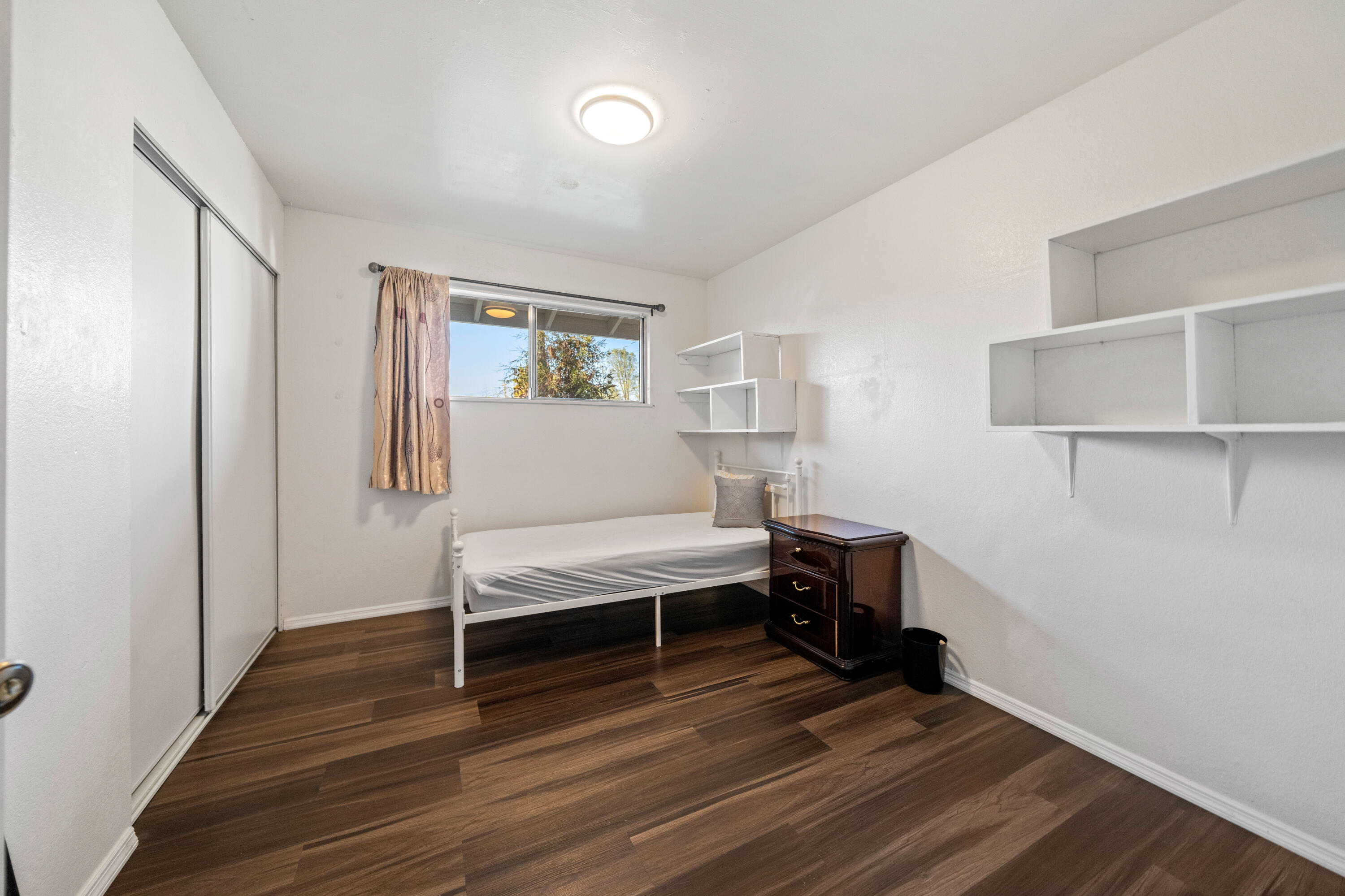 3250 Winding Way Redding, CA 96003 - Photo 15 of 29 Bedroom one