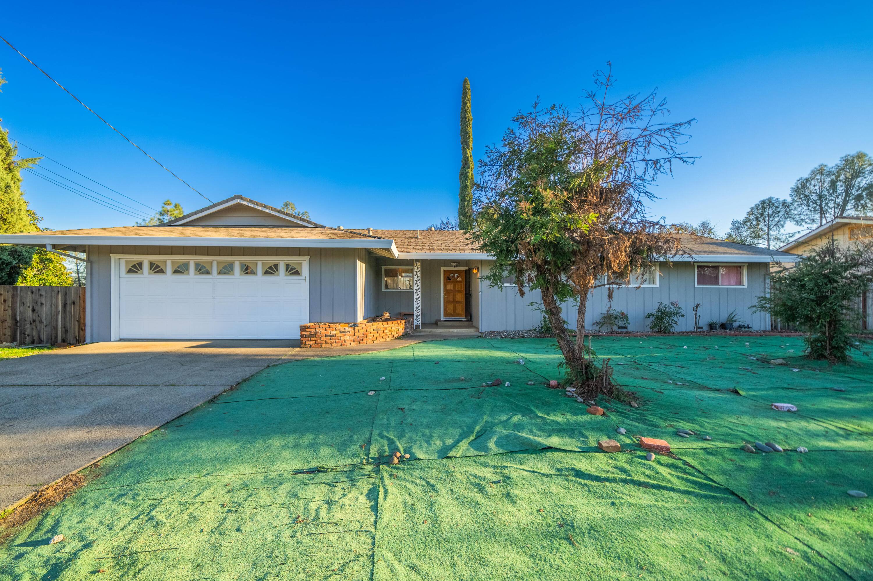 3250 Winding Way Redding, CA 96003 - Photo 2 of 29 Front.