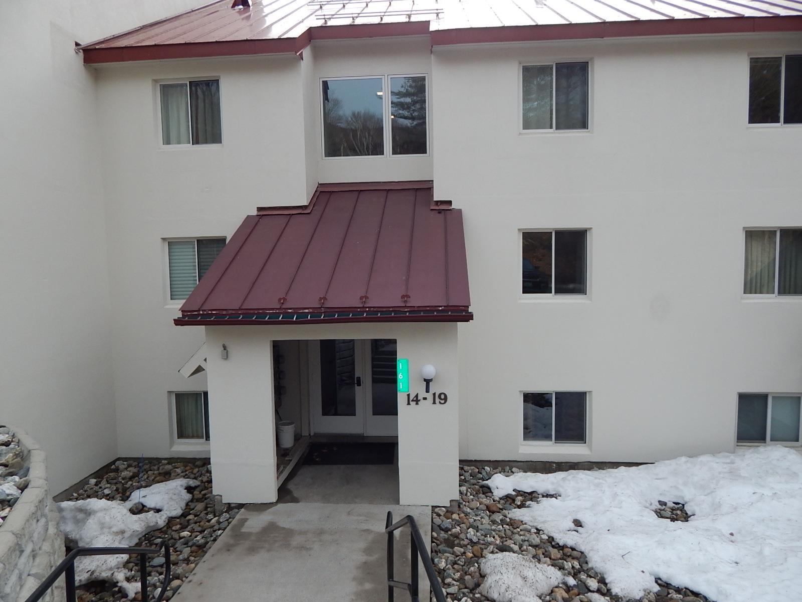 161 Mountainside Drive, Unit 15 Warren, VT 05674 - Photo 2 of 9