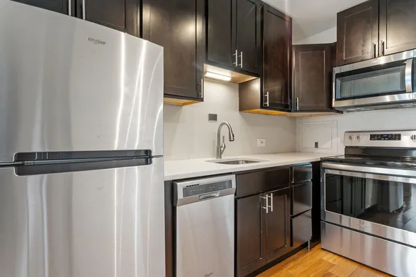 $2,200 | 3600 North Lake Shore Drive, Unit 1616, Chicago, IL 60613