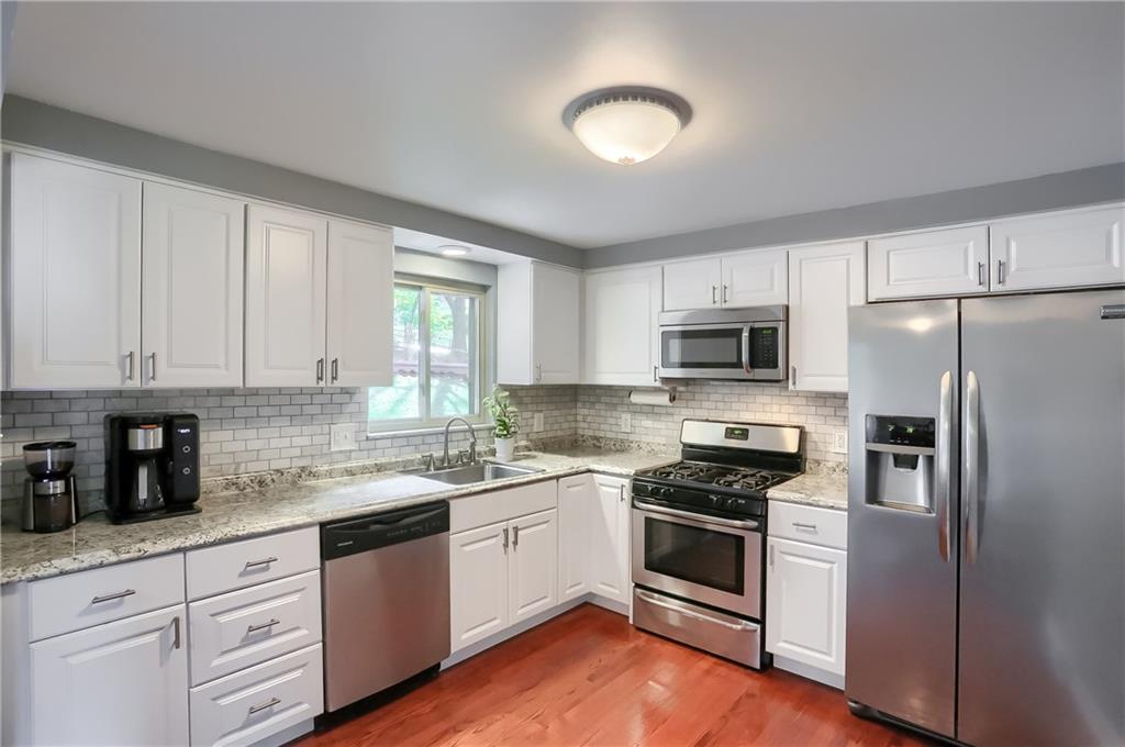 9050 Willoughby Road Pittsburgh, PA 15237 - Photo 9 of 25 Gallery Image 9