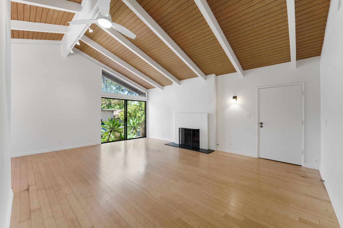 555 North La Cumbre Road Santa Barbara, CA 93110 - Photo 3 of 15 LR2