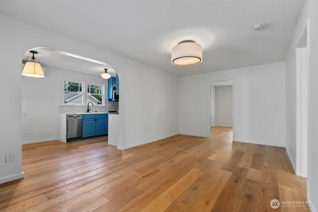 $3,200 | 1205 Northeast 91st Street, Seattle, WA 98115