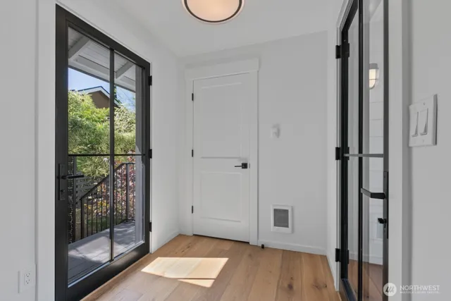 $3,200 | 1205 Northeast 91st Street, Seattle, WA 98115