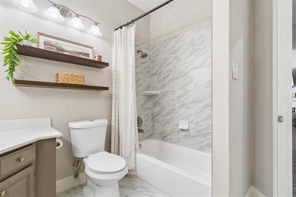 5709 Highgate Lane Rowlett, TX 75088 - Photo 12 of 27 Gallery Image 12