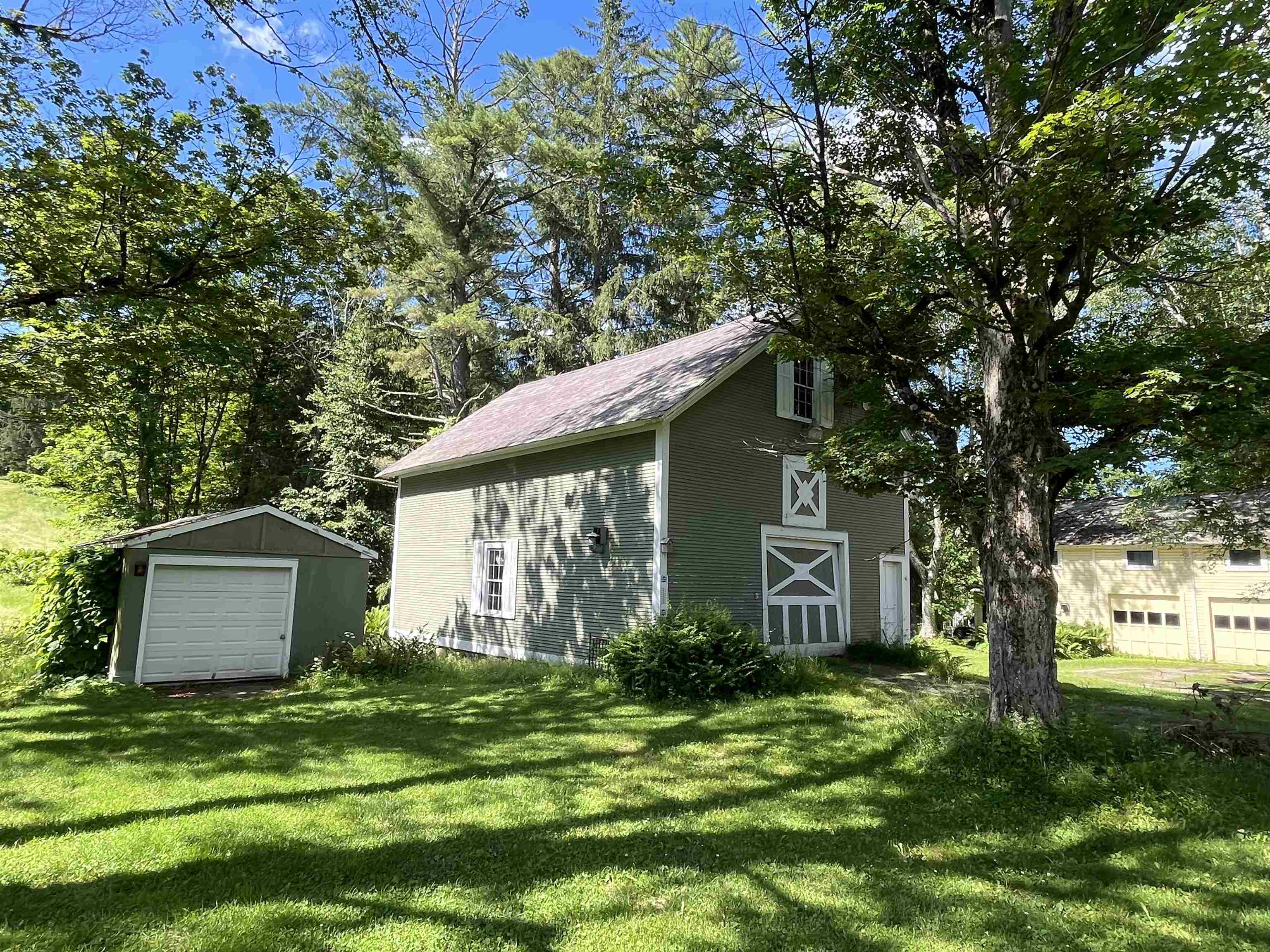 18 Mont Vert Road Middletown Springs, VT 05757 - Photo 4 of 40