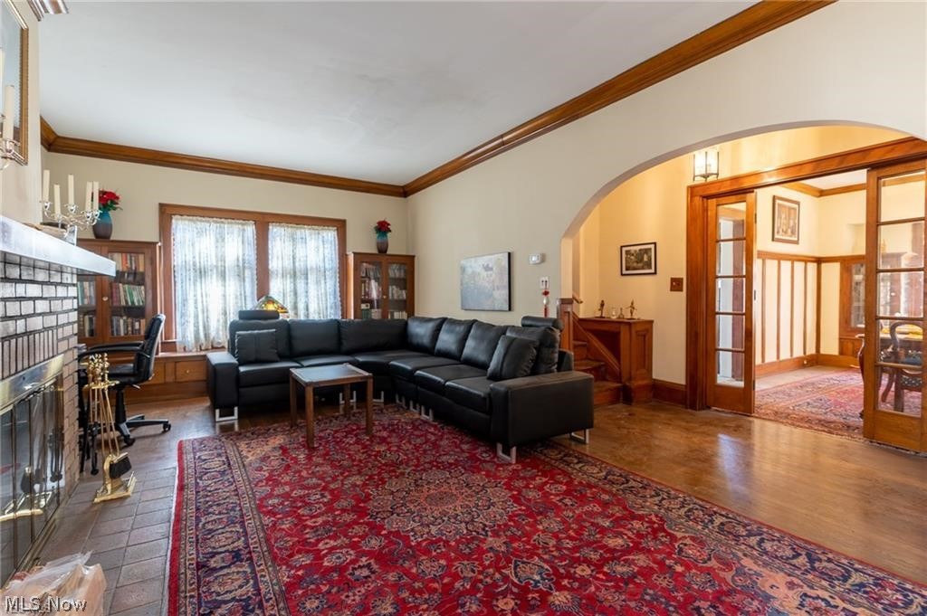 1475 Crest Road Cleveland Heights, OH 44121 - Photo 8 of 23