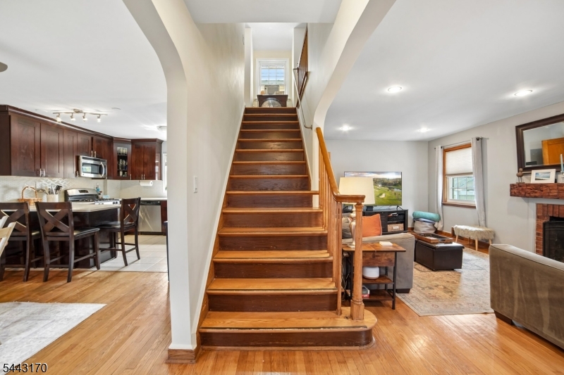 661 Palisade Road Union, NJ 07083 - Photo 2 of 41