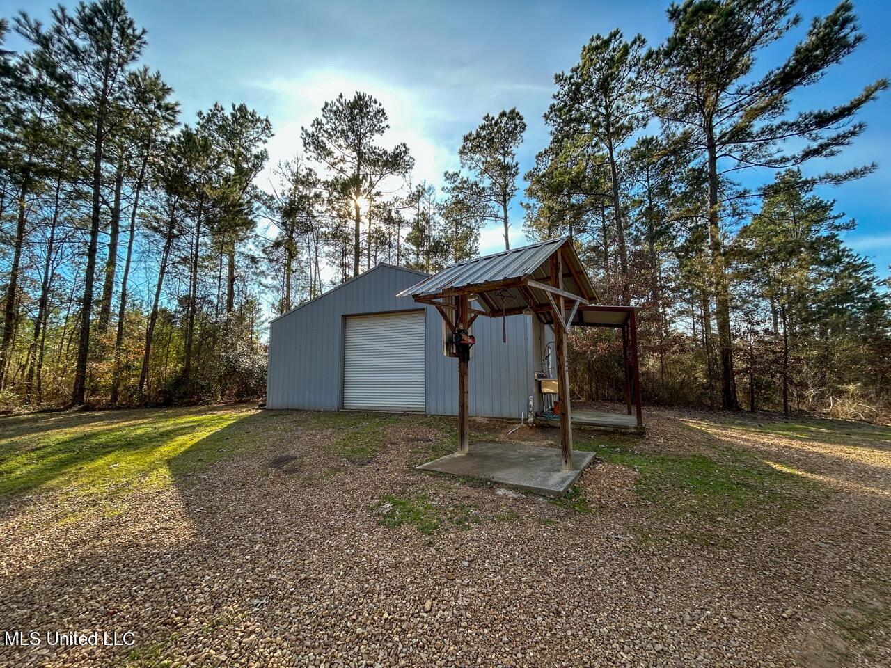 2015 Forest Road Hazlehurst, MS 39083 - Photo 19 of 49 IMG_2883 Large