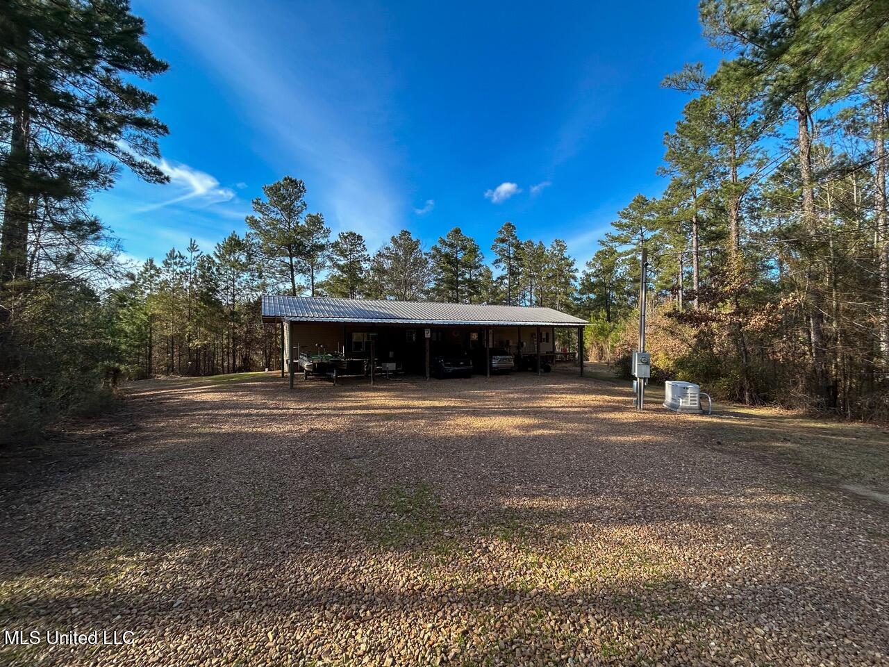 2015 Forest Road Hazlehurst, MS 39083 - Photo 25 of 49 IMG_2891 Large