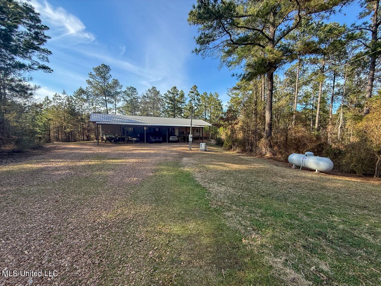 2015 Forest Road Hazlehurst, MS 39083 - Photo 29 of 49 IMG_2910 Large