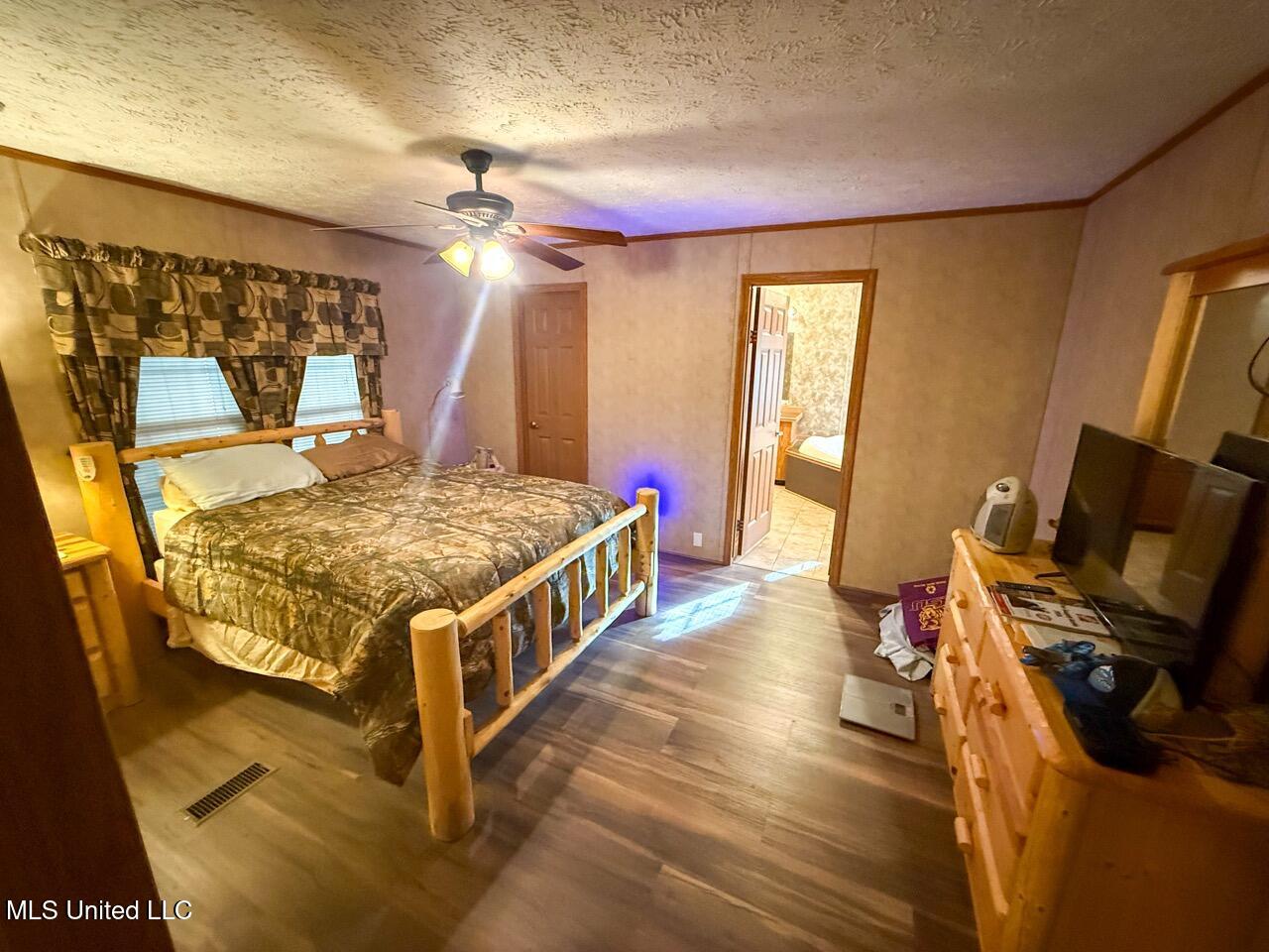 2015 Forest Road Hazlehurst, MS 39083 - Photo 32 of 49 IMG_2915 Large