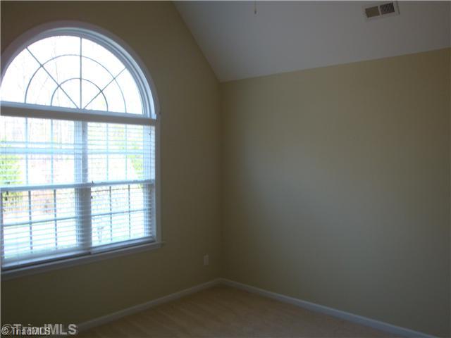 749 Barrocliff Road Clemmons, NC 27012 - Photo 8 of 16 2nd Bedroom.