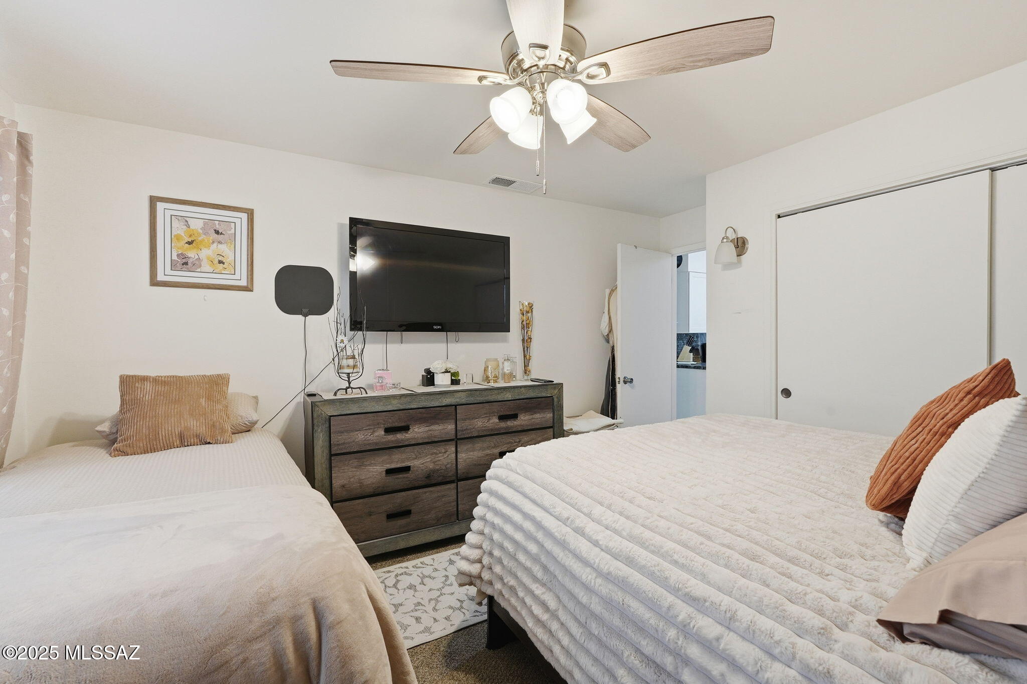 396 North Silverbell Road Tucson, AZ 85745 - Photo 17 of 26