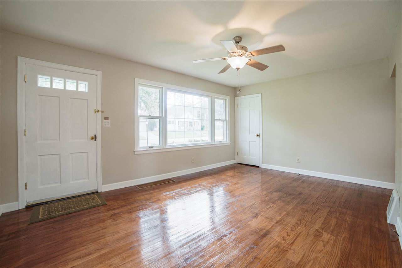 2023 Nebraska Road Rockford, IL 61108 - Photo 3 of 27 Gallery Image 3