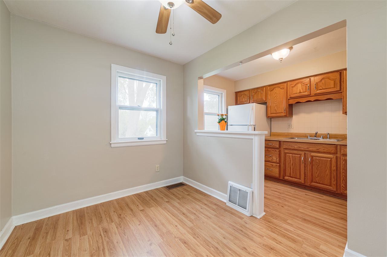 2023 Nebraska Road Rockford, IL 61108 - Photo 5 of 27 Gallery Image 5