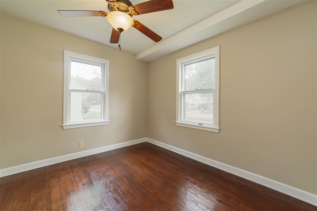 2023 Nebraska Road Rockford, IL 61108 - Photo 9 of 27 Gallery Image 9