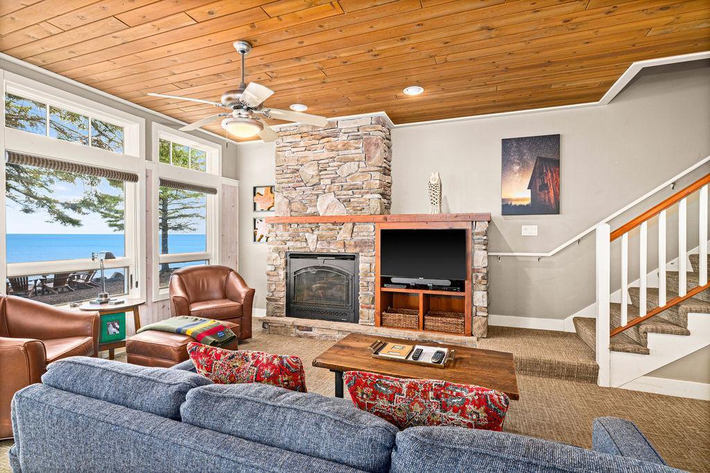 596 Larsmont Way, Unit 3152 Two Harbors, MN 55616 - Photo 16 of 68