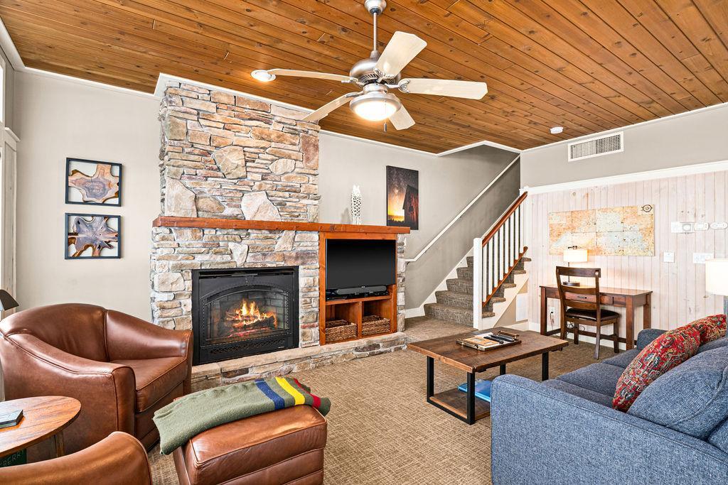 596 Larsmont Way, Unit 3152 Two Harbors, MN 55616 - Photo 19 of 68