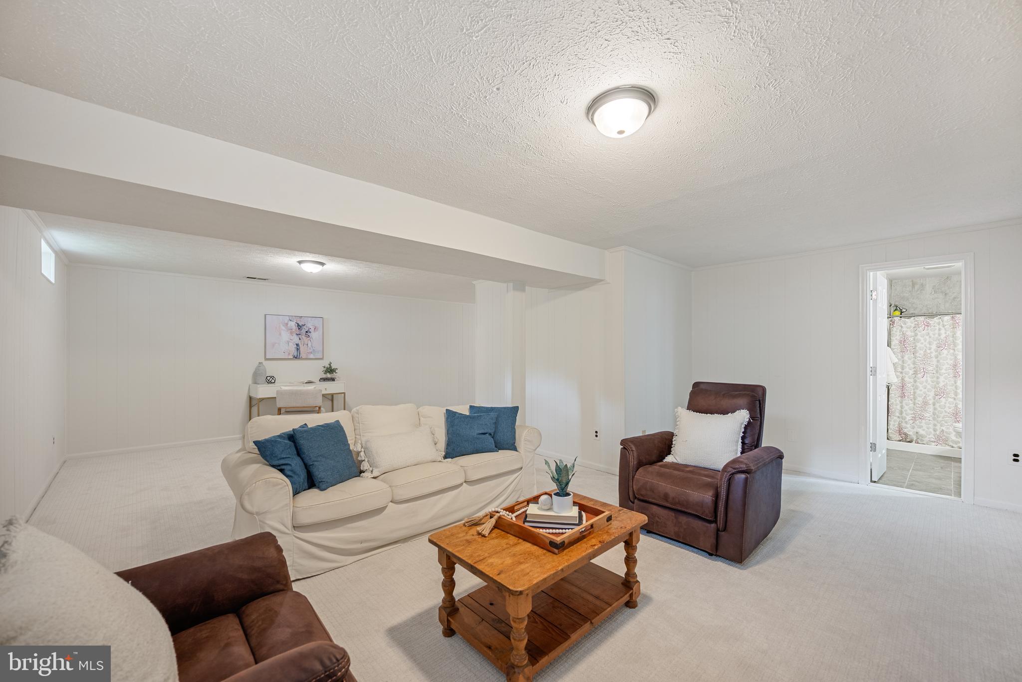 7838 Roundabout Way Springfield, VA 22153 - Photo 36 of 56 a living room with furniture