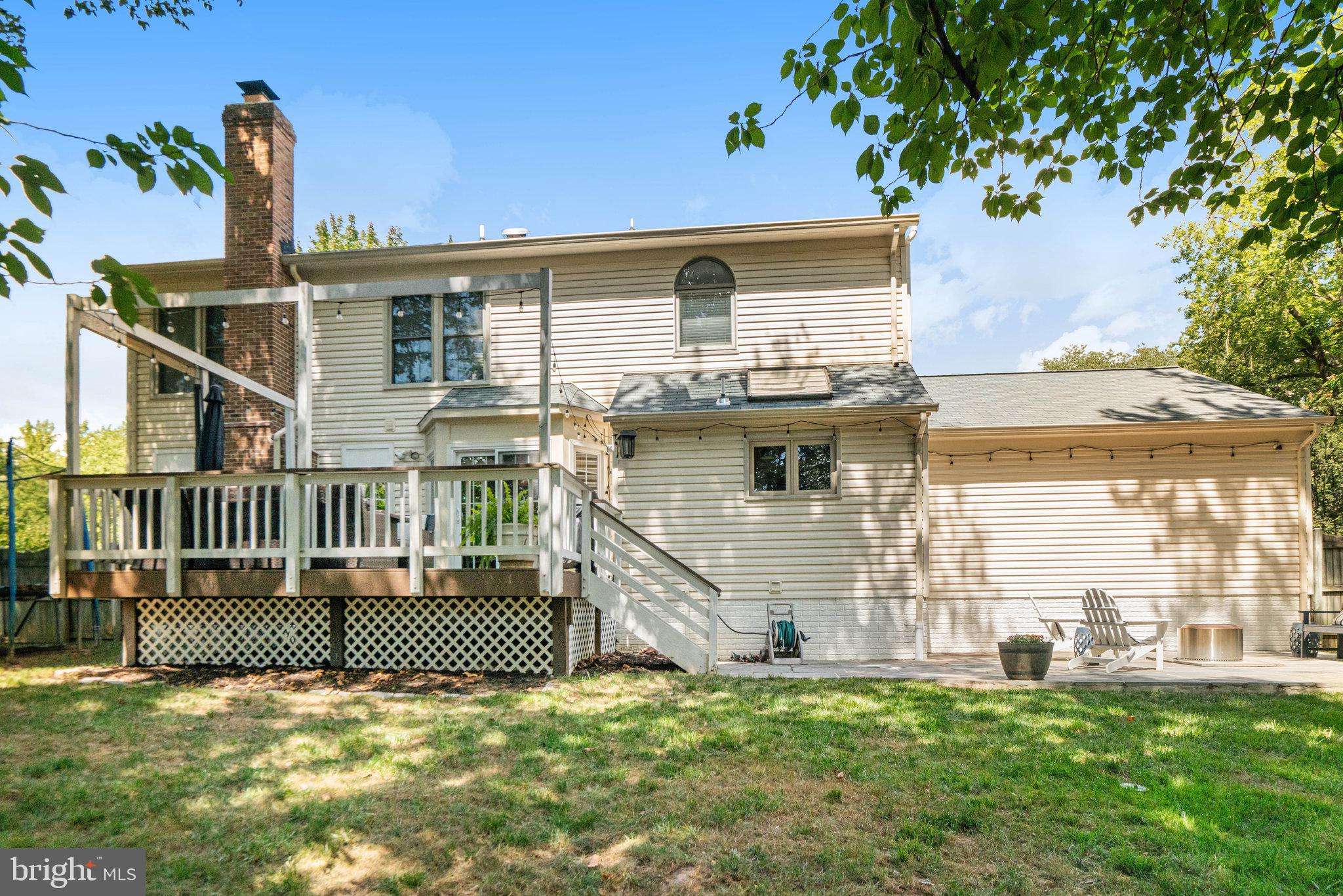 7838 Roundabout Way Springfield, VA 22153 - Photo 48 of 56 a view of a house with a balcony