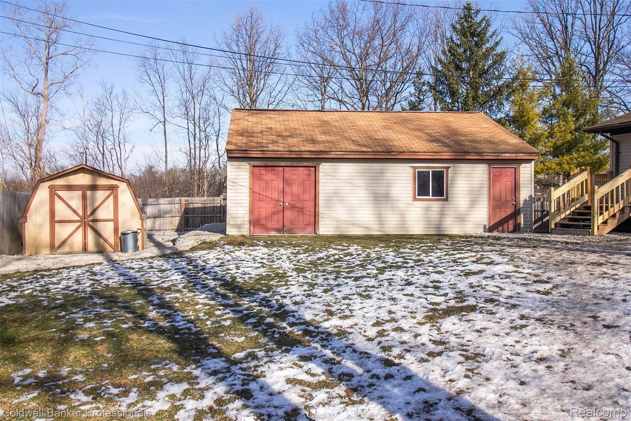 2550 Simpson Drive Rochester, MI 48309 - Photo 32 of 39 54.jpg