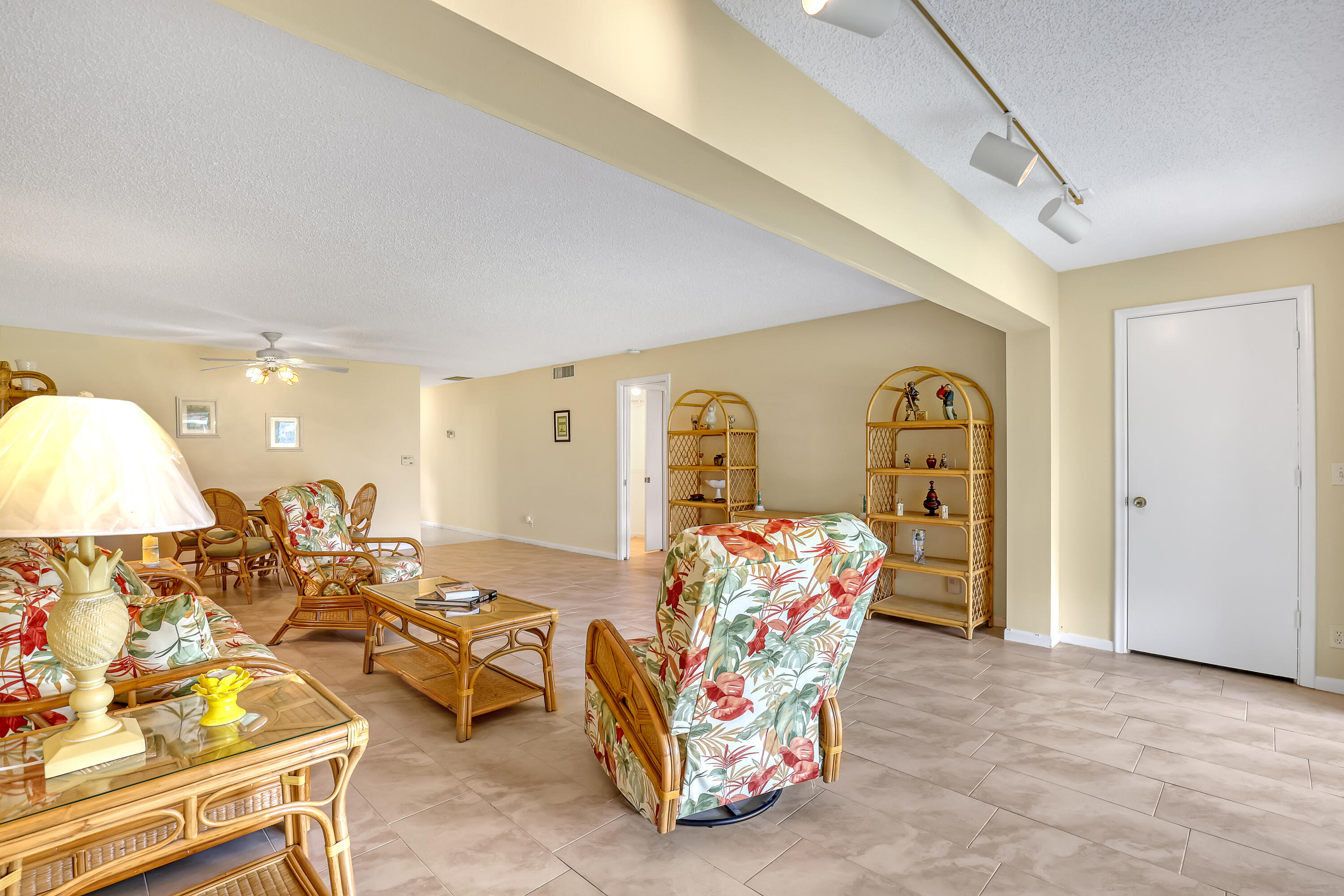 1850 Northwest 18th Street, Unit 103 Delray Beach, FL 33445 - Photo 8 of 28